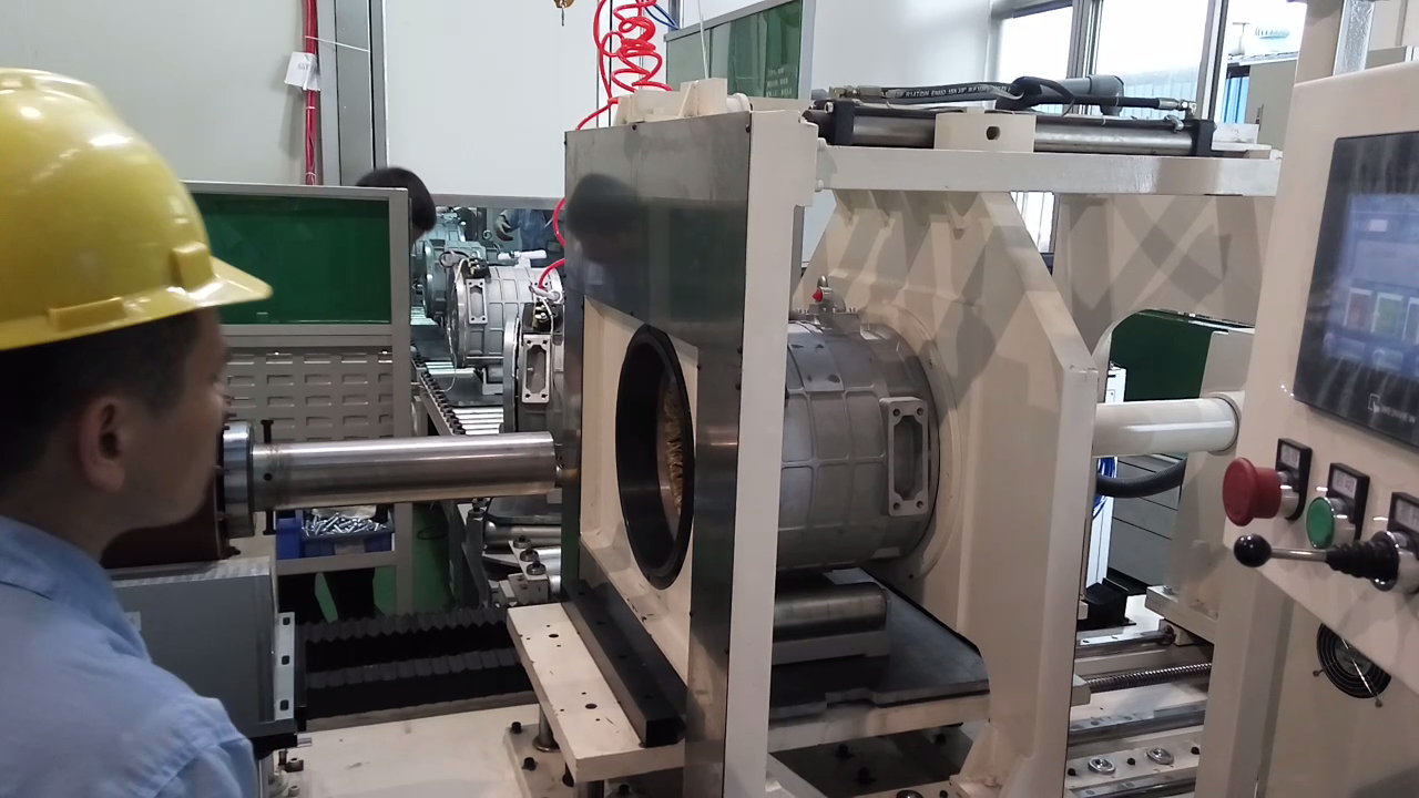 大型電機合裝機