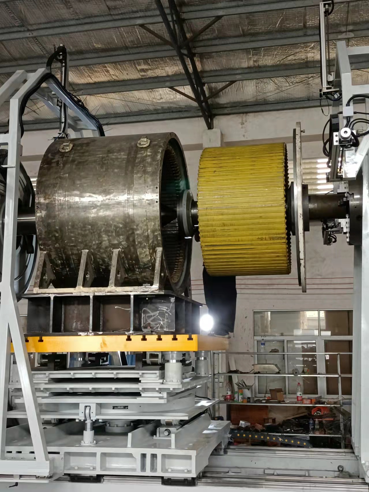 定轉(zhuǎn)子合裝機