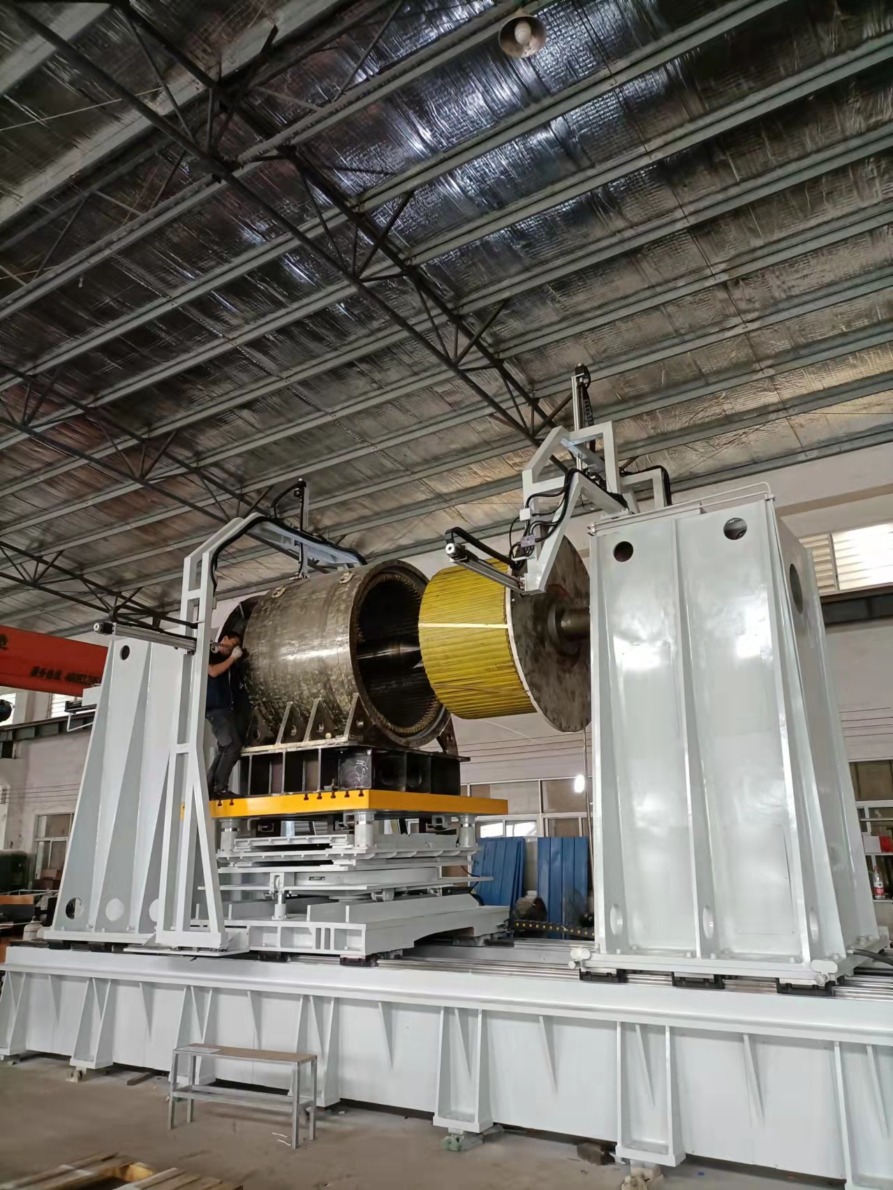 大型永磁電機合裝機